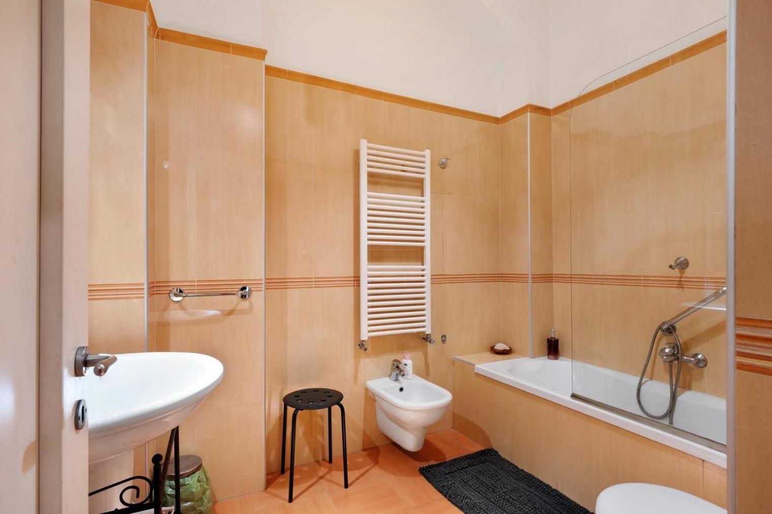 B&B Verdi Салерно Екстериор снимка