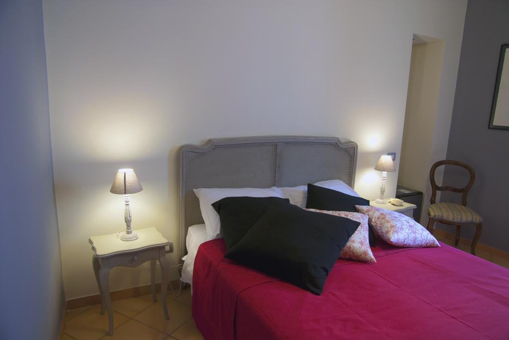 B&B Verdi Салерно Стая снимка